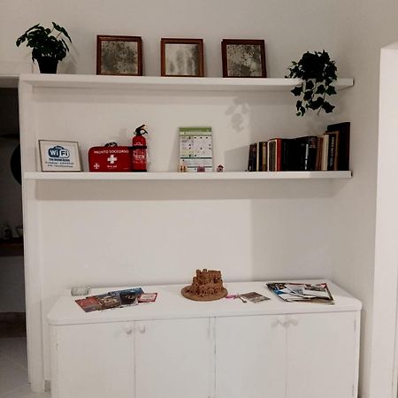 Valerio'S Flat Apartment Pozzuoli Luaran gambar