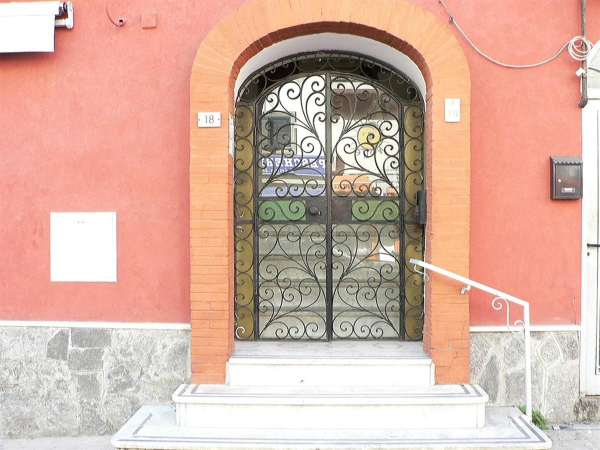 Valerio'S Flat Apartment Pozzuoli Luaran gambar